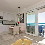 Apartment 2 Bedroom Amazing In Makarska