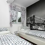 Lägenhet 2 Bedroom Cozy In