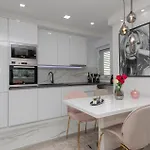 2 Bedroom Amazing In *
