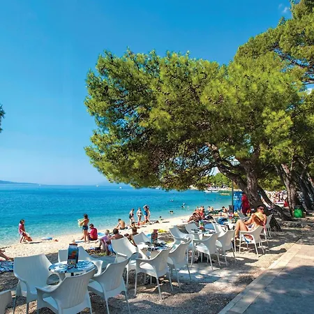 Apartament Awesome In With Kitchen Makarska