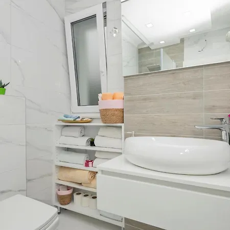 Awesome In With Kitchen * Makarska