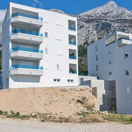 2 Bedroom Amazing In *